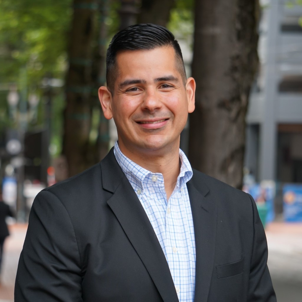 Pedro Colon-Amador Professional Headshot