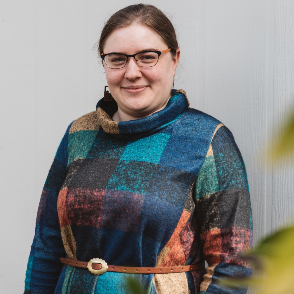 Liz Hutchinson Professional Headshot